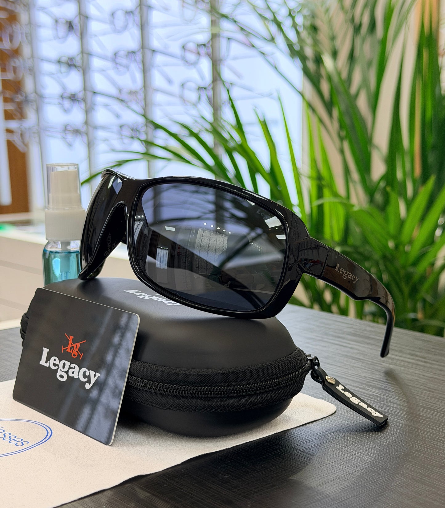 Lentes de sol Legacy Polarizados LG2402 Satinado
