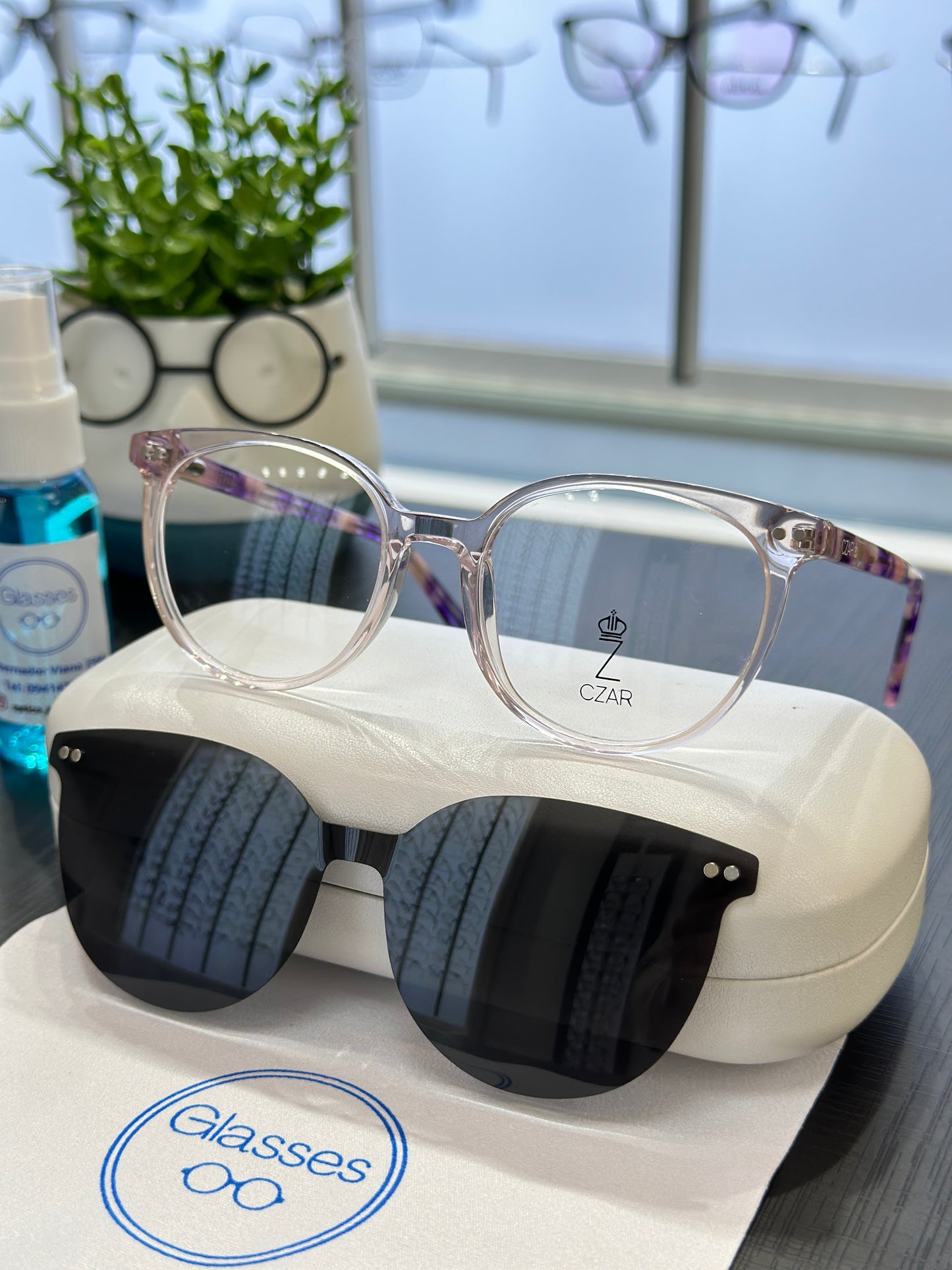 Armazón con clip de sol polarizado