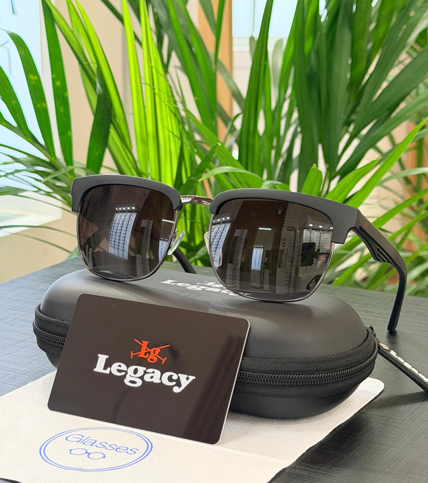 Lentes de sol Legacy polarizados LG3134 C1