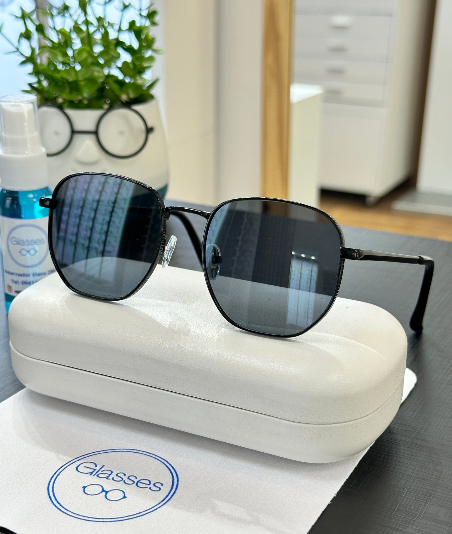 Glasses Venecia CH2547 Negro