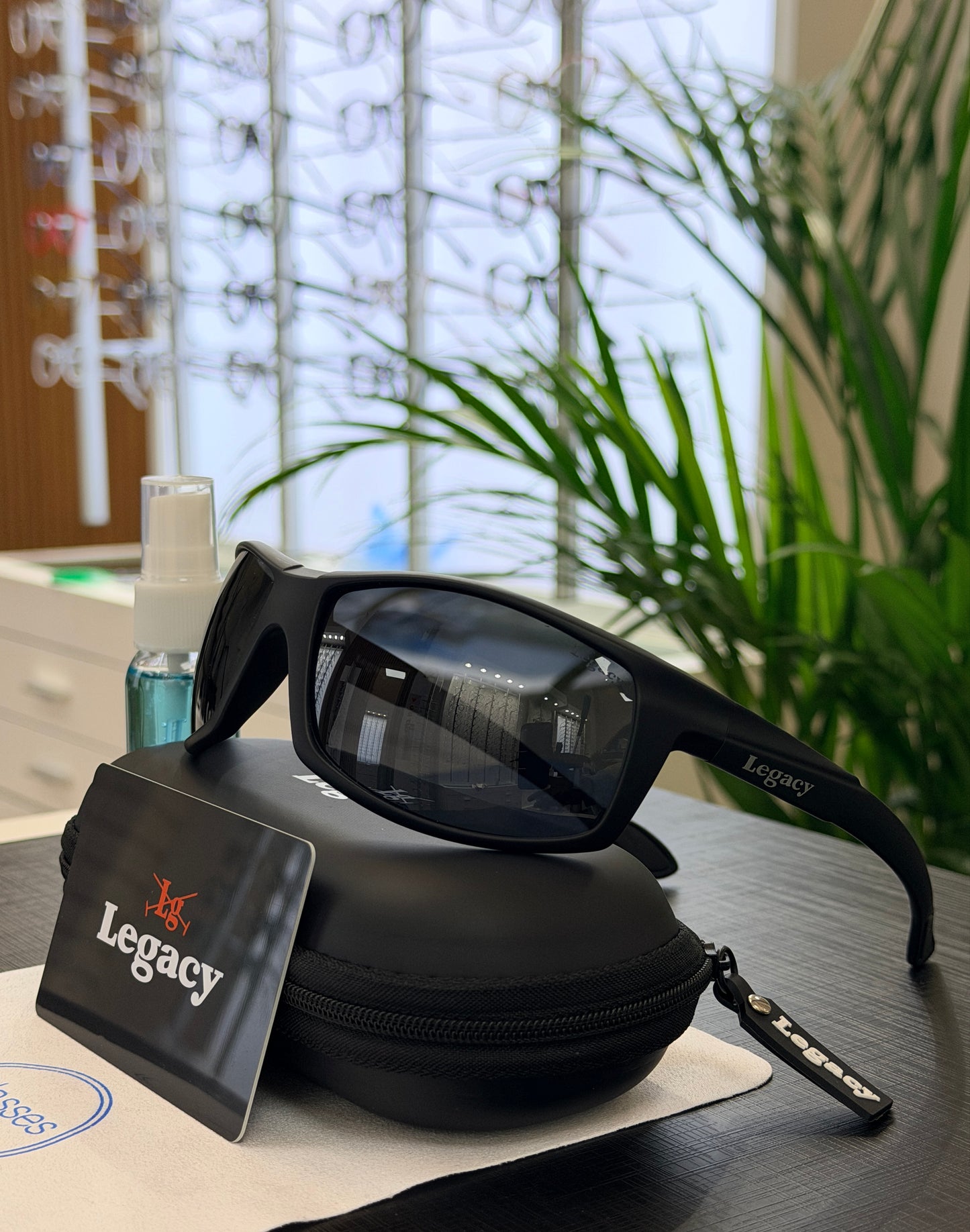 Lentes de sol Legacy polarizados LG2403 Mate
